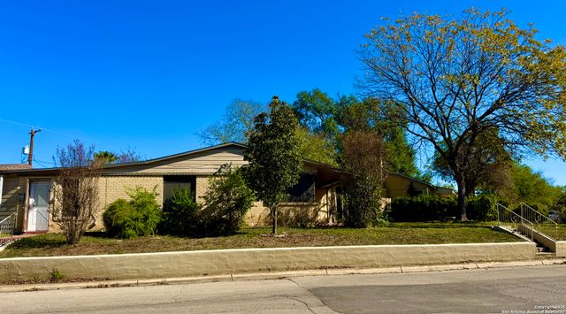 391 Quentin, San Antonio, TX 78201