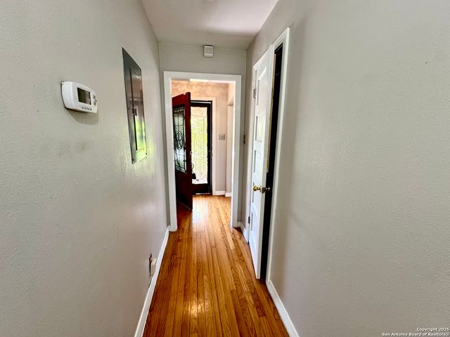 391 Quentin, San Antonio, TX 78201