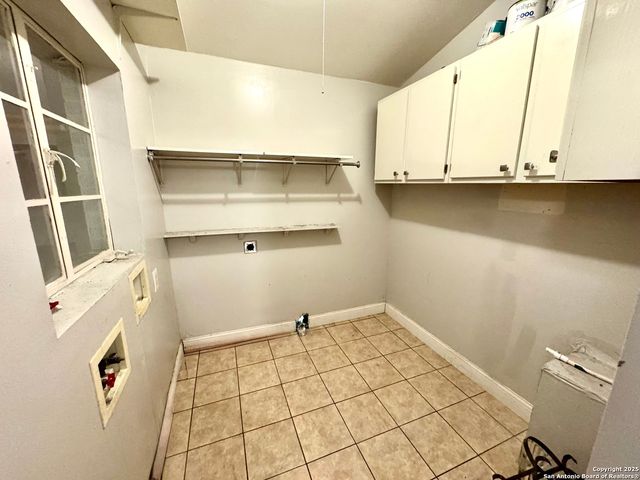 391 Quentin, San Antonio, TX 78201