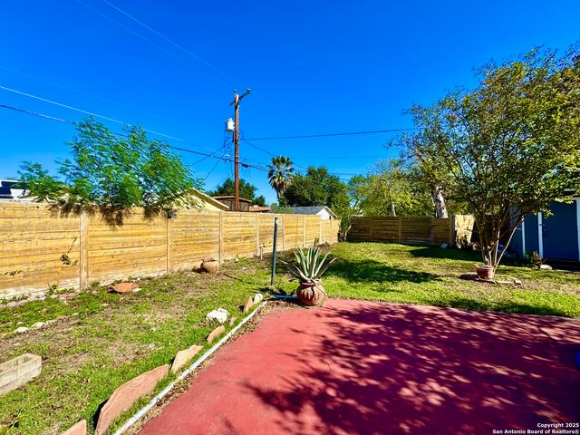 391 Quentin, San Antonio, TX 78201