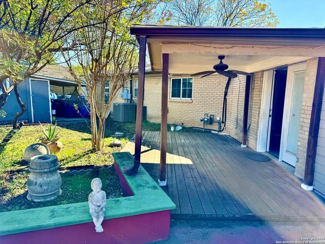 391 Quentin, San Antonio, TX 78201