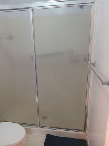 4693 Lucerne Lakes Boulevard 202, Lake Worth, FL 33467