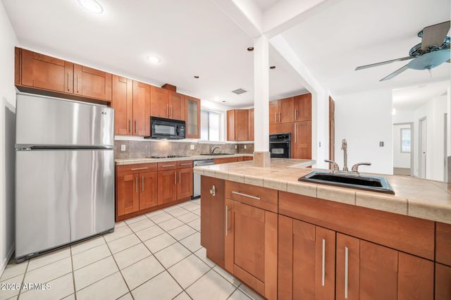 4539 N 10TH Avenue, Phoenix, AZ 85013