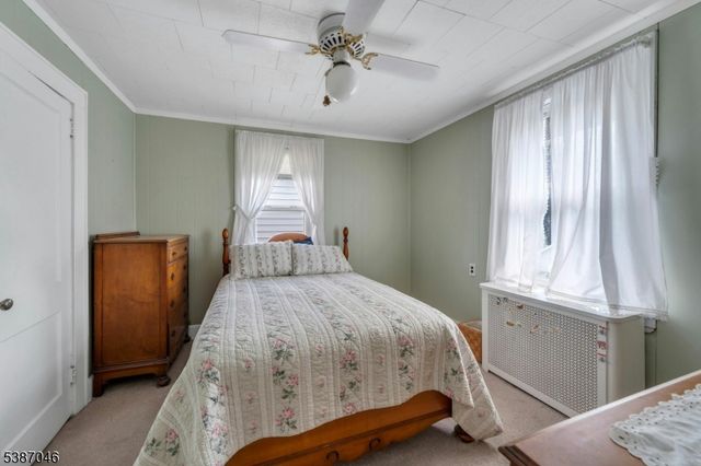 138 Fern Ave, Lyndhurst Twp., NJ 07071