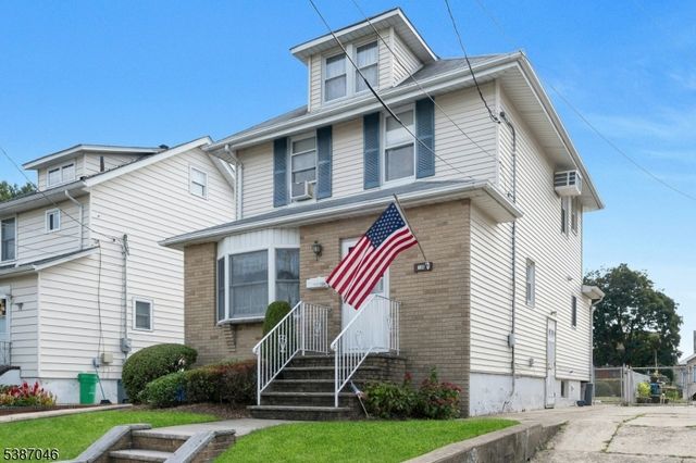 138 Fern Ave, Lyndhurst Twp., NJ 07071