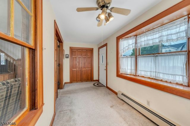 138 Fern Ave, Lyndhurst Twp., NJ 07071