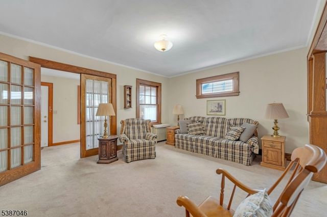 138 Fern Ave, Lyndhurst Twp., NJ 07071