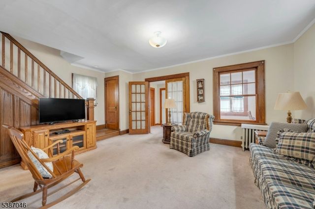 138 Fern Ave, Lyndhurst Twp., NJ 07071