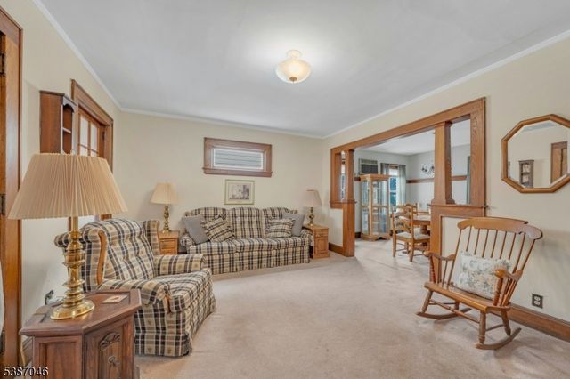 138 Fern Ave, Lyndhurst Twp., NJ 07071