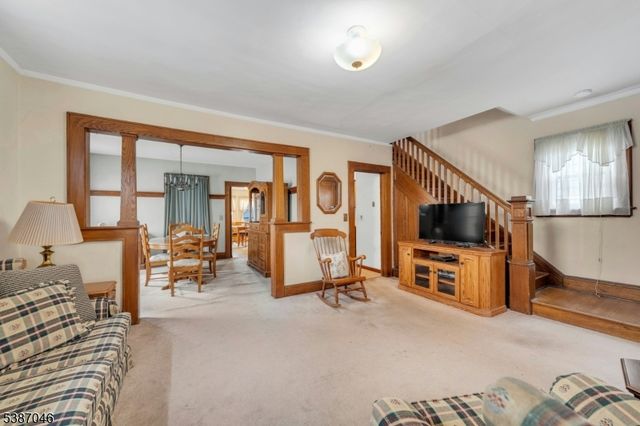 138 Fern Ave, Lyndhurst Twp., NJ 07071