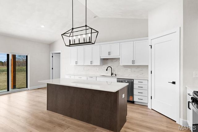 605 Tea Olive Blvd, O'fallon, IL 62269