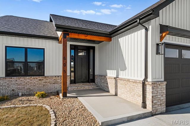 605 Tea Olive Blvd, O'fallon, IL 62269