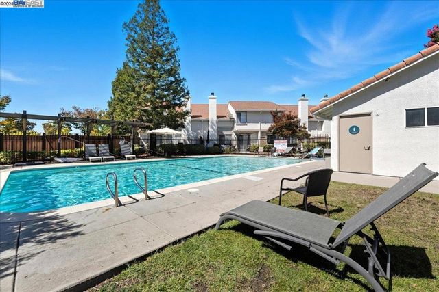 313 Camino Arroyo E, Danville, CA 94506