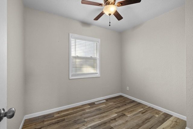 2201 7th Ave NW, Minot, ND 58703