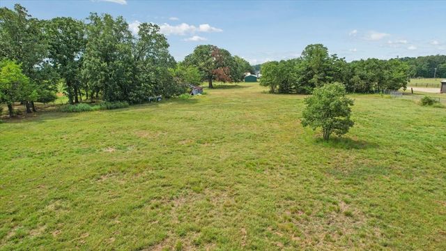 7717 Farm to Market 2648, Paris, TX 75462