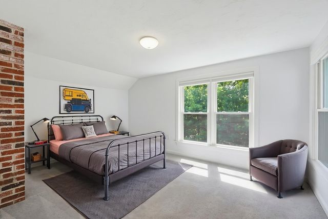 324 Taunton St, Wrentham, MA 02093