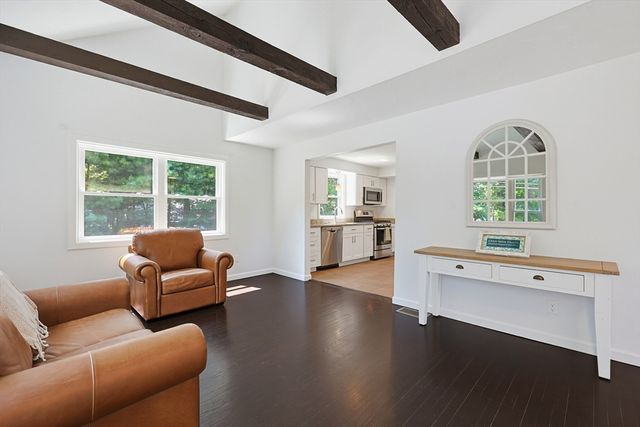 324 Taunton St, Wrentham, MA 02093