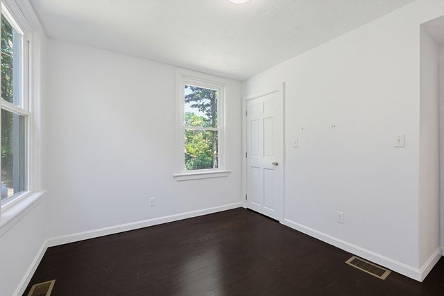 324 Taunton St, Wrentham, MA 02093