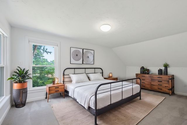 324 Taunton St, Wrentham, MA 02093