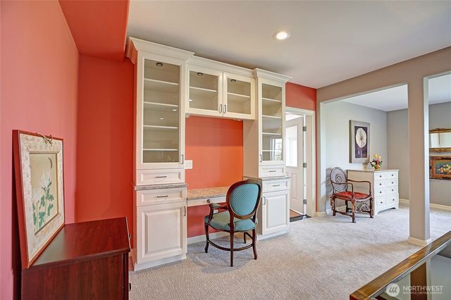 1009 Kingswood Drive, Camano Island, WA 98282