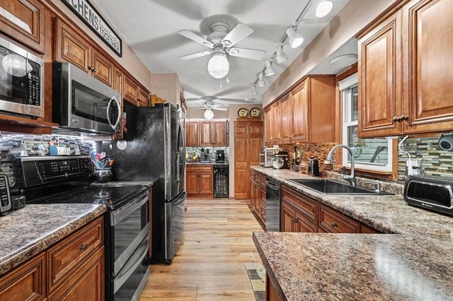 2732 107th Lane NW, Coon Rapids, MN 55433