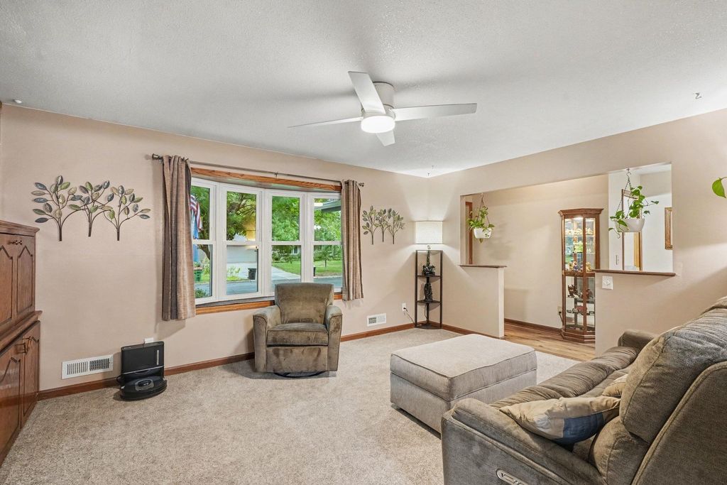 2732 107th Lane NW, Coon Rapids, MN 55433 — photo 2