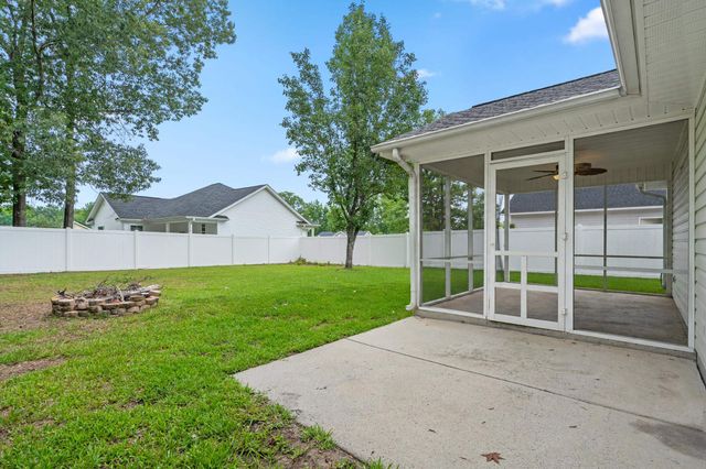 2216 Kirkland Dr., Conway, SC 29526
