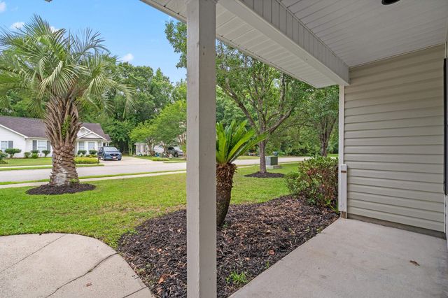 2216 Kirkland Dr., Conway, SC 29526