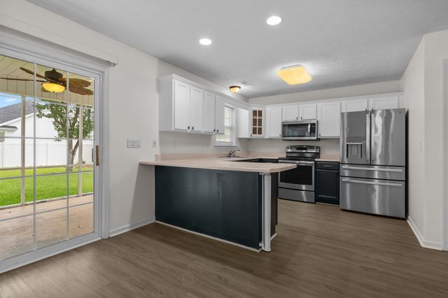 2216 Kirkland Dr., Conway, SC 29526