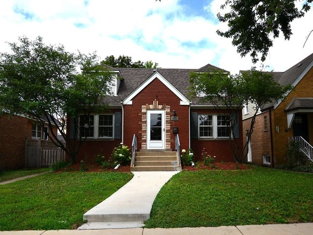 9652 Harding Avenue, Evergreen Park, IL 60805