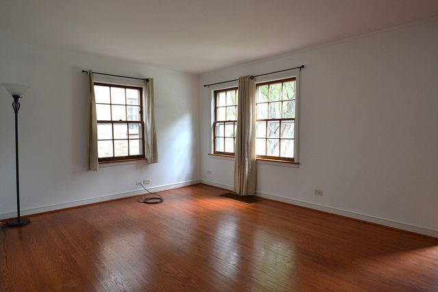9652 Harding Avenue, Evergreen Park, IL 60805