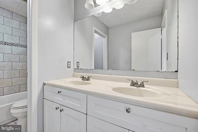 19 PERRYFALLS PL, Baltimore, MD 21236