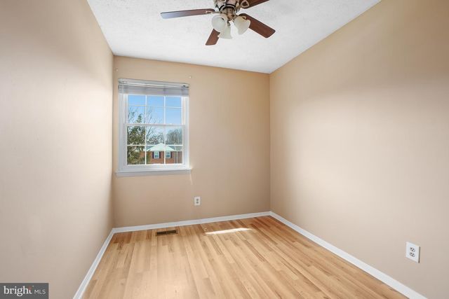 19 PERRYFALLS PL, Baltimore, MD 21236