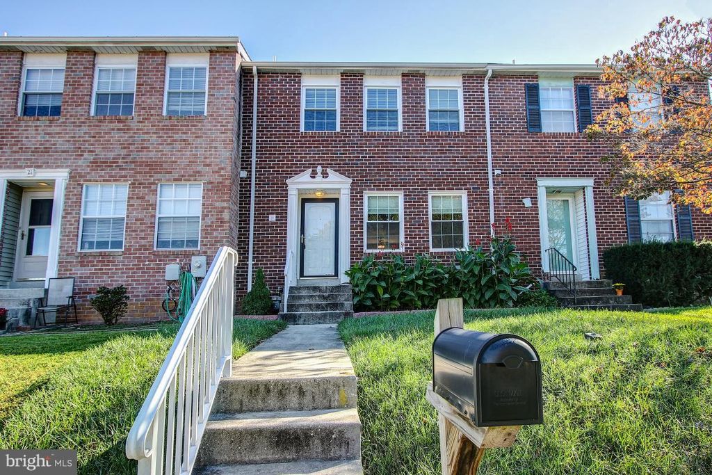 19 PERRYFALLS PL, Baltimore, MD 21236