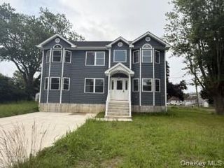 214 FOREST Road, Mastic Beach, NY 11951