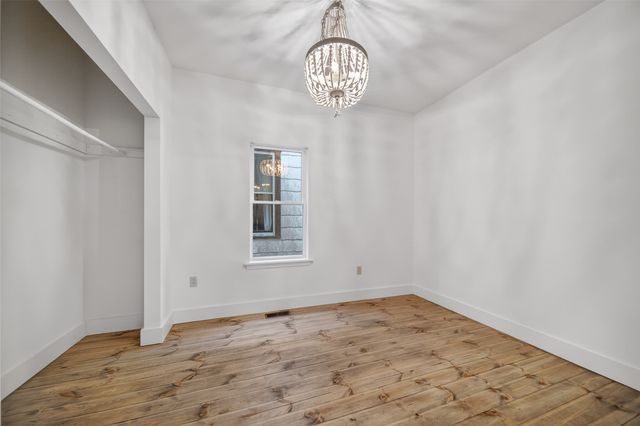 902 W 5TH Street, Erie, PA 16507