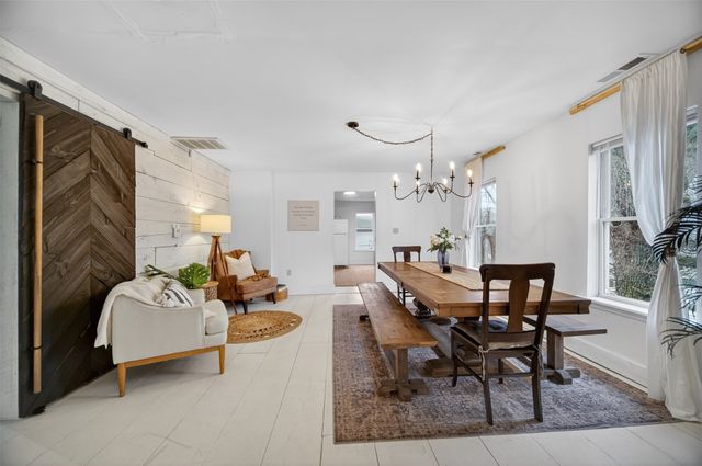 902 W 5TH Street, Erie, PA 16507