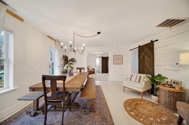 902 W 5TH Street, Erie, PA 16507