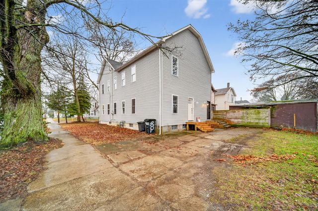 902 W 5TH Street, Erie, PA 16507