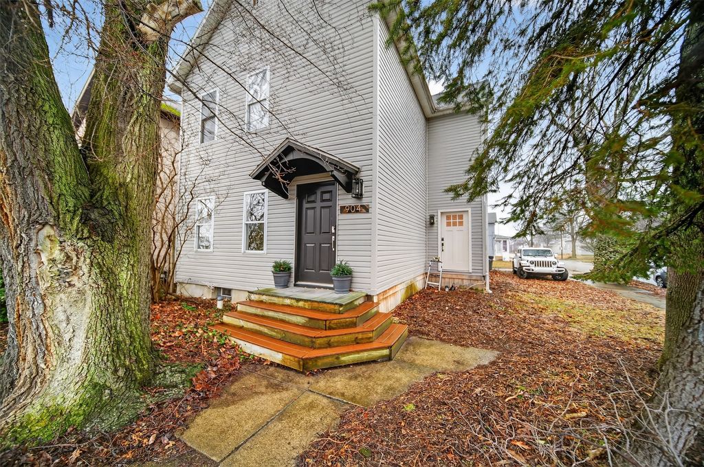 902 W 5TH Street, Erie, PA 16507