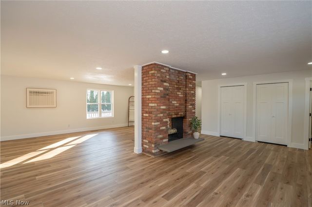 590 Eleanora Drive, Cuyahoga Falls, OH 44223