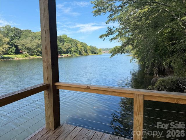152 Slate Drive, Statesville, NC 28625