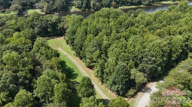 152 Slate Drive, Statesville, NC 28625