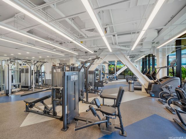 1555 Kapiolani Boulevard 914, Honolulu, HI 96814