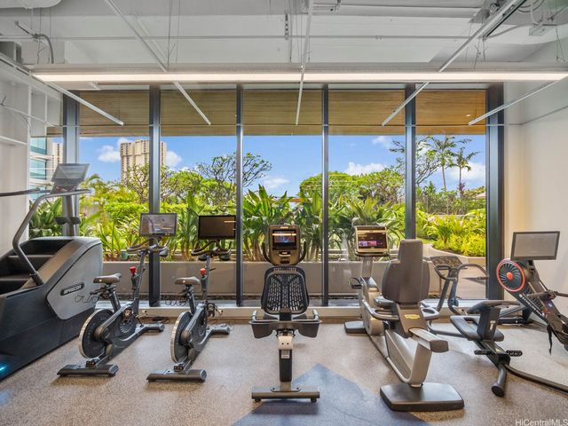 1555 Kapiolani Boulevard 914, Honolulu, HI 96814