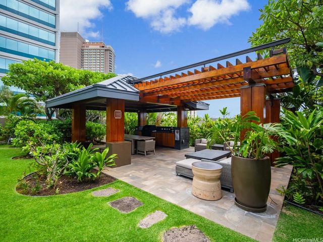 1555 Kapiolani Boulevard 914, Honolulu, HI 96814