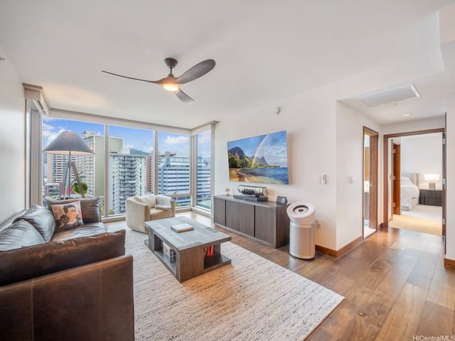 1555 Kapiolani Boulevard 914, Honolulu, HI 96814