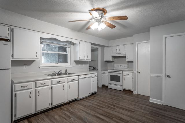 3634 Helen Lane, Chattanooga, TN 37412