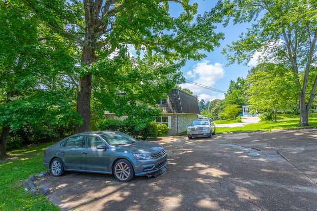 3634 Helen Lane, Chattanooga, TN 37412