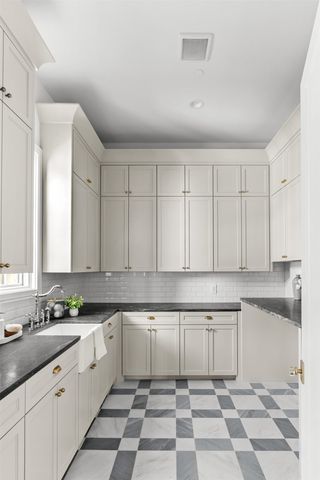 5812 Preston Haven Drive, Dallas, TX 75230